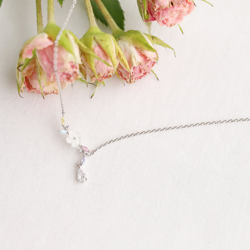 Mother of Pearl Elegant Style Korean Necklace - Made in Korea