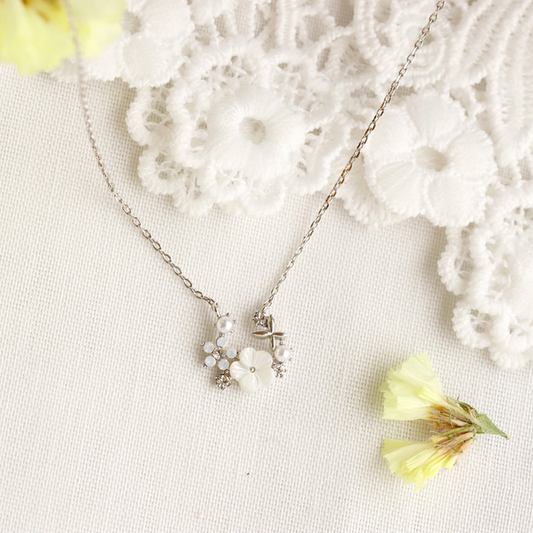 Mother of Pearl Spring Dainty Style Necklace
