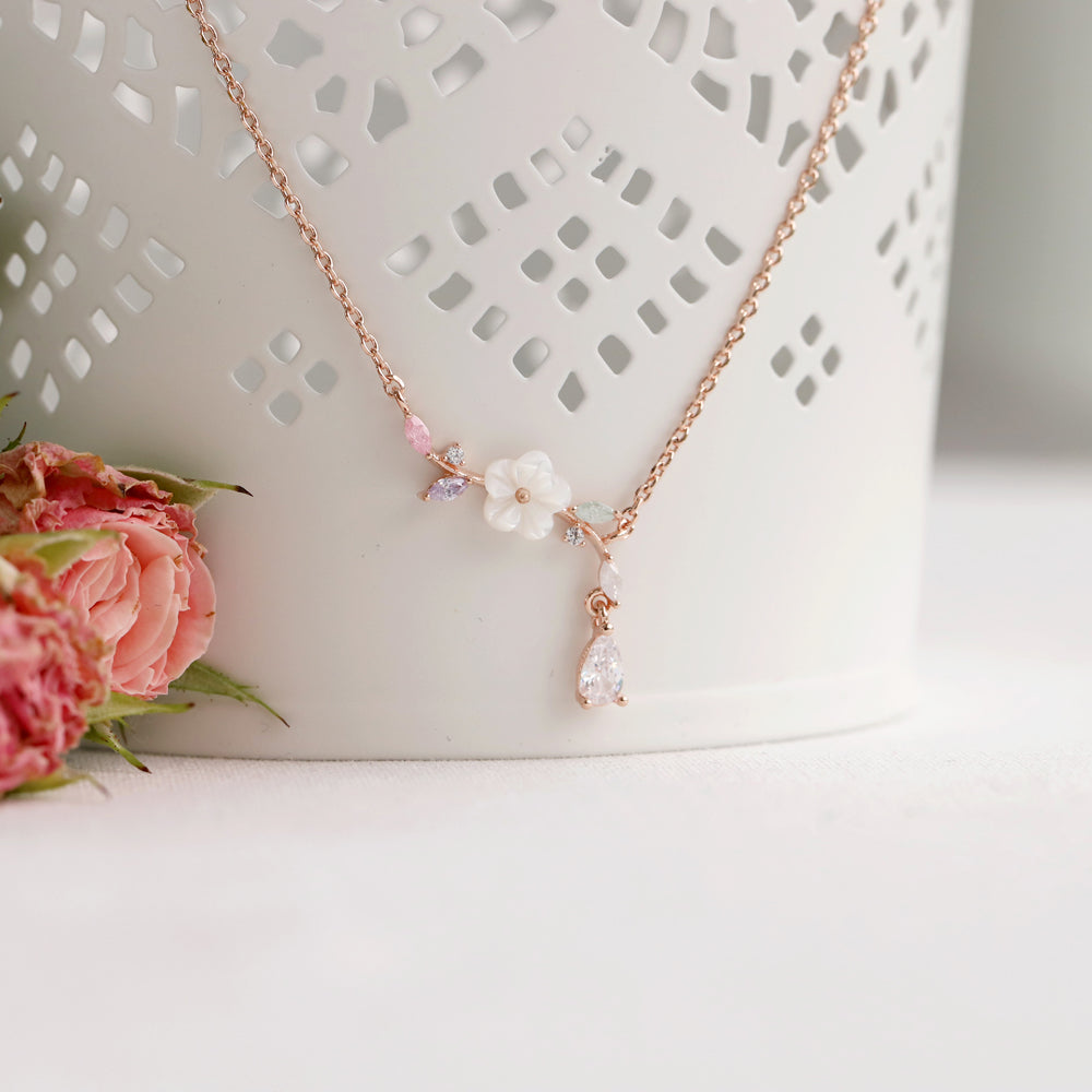 Mother of Pearl Elegant Style Korean Necklace - Made in Korea