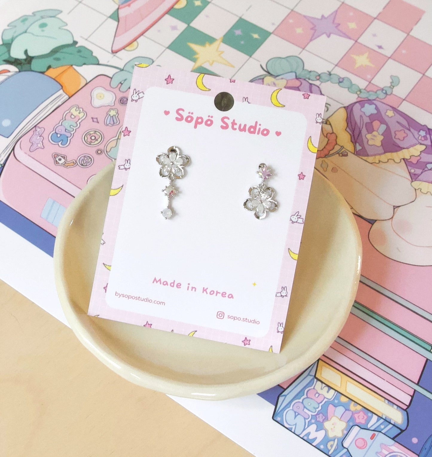 Mis-matched Sakura Petit Earrings - 2 colors