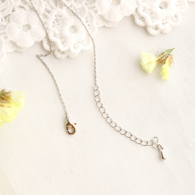 Mother of Pearl Minimalist Spring Dainty Style Necklace