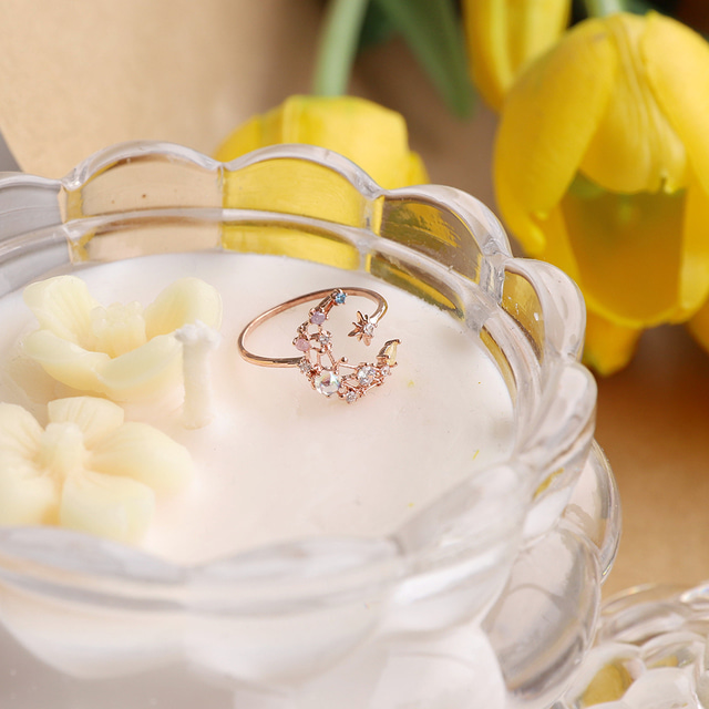 Crescent Flower Cute Korean Ring - 2 colors