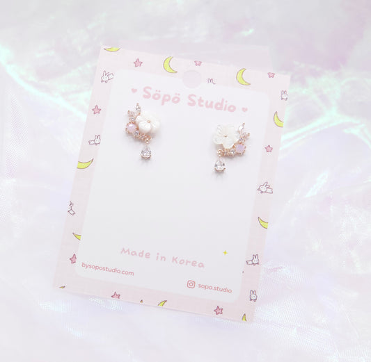 Mother of Heart Flower Elegant Studs Korean Earrings - 2 colors