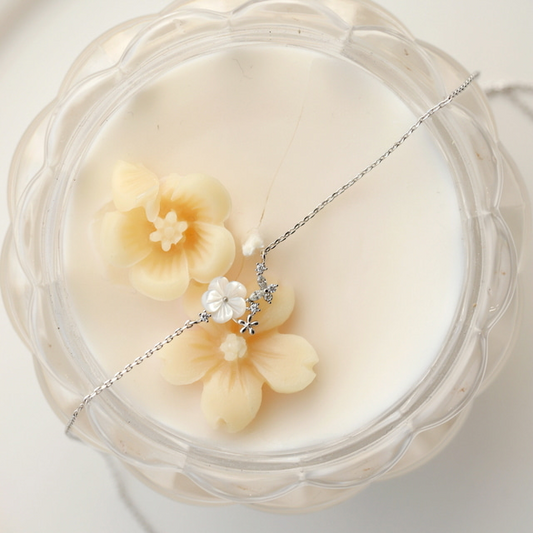 Mother of Pearl Minimalist Spring Dainty Style Necklace