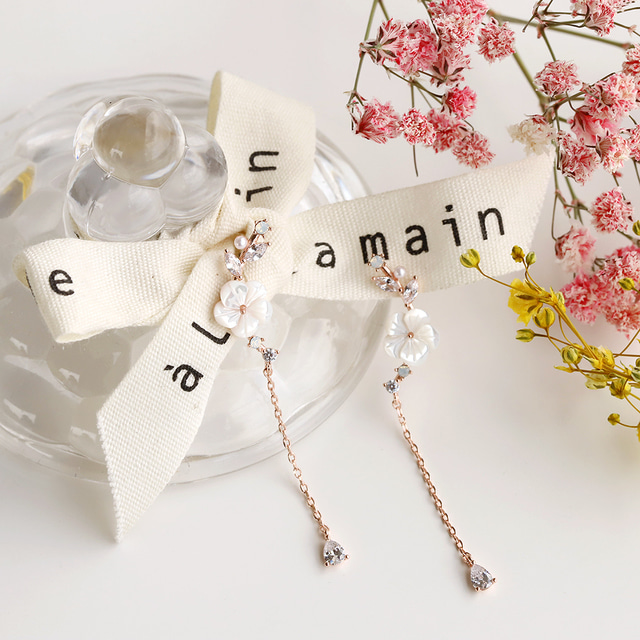 Mother of Pearl Cute Chain Drop Dangle Earrings - 2 colors
