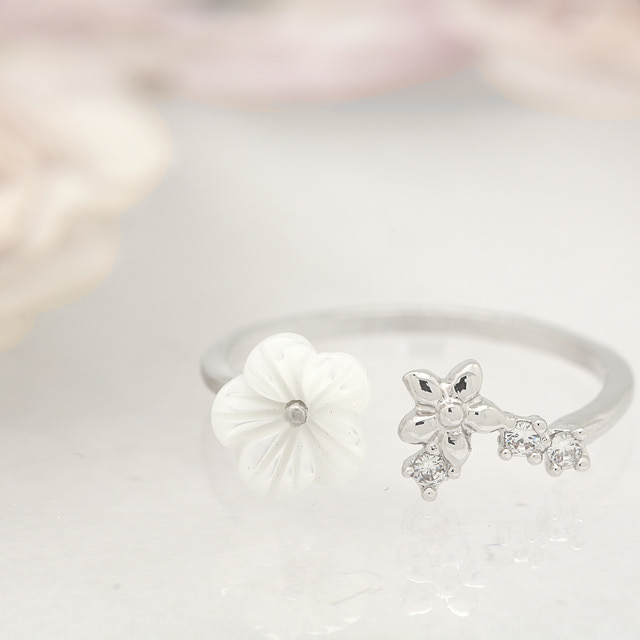 Mother of Pearl Pinky Elegant Bridal Korean Adjustable Rings - 3 colors