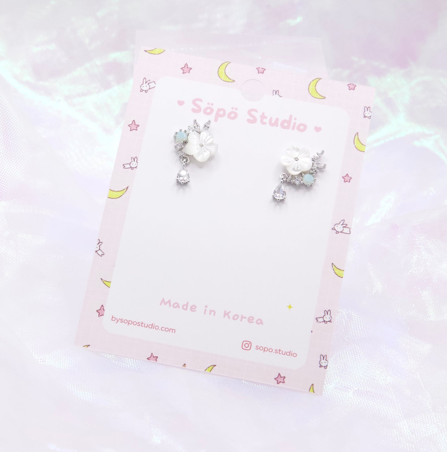Mother of Heart Flower Elegant Studs Korean Earrings - 2 colors