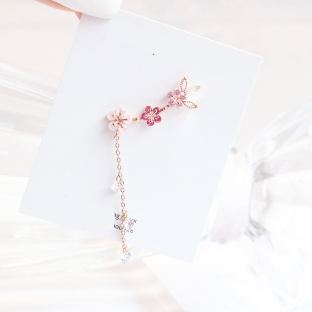 Sakura String Line Ear Cuff