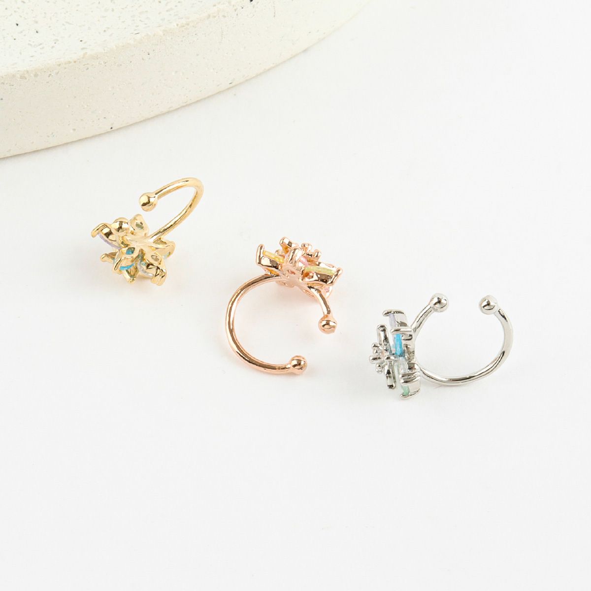 Magic Star Flower Ear-cuff - 2 colors