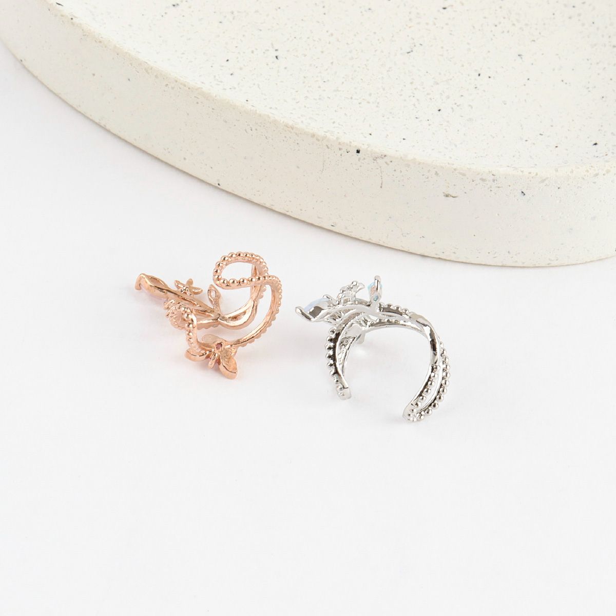Butterfly Flower String Ear-cuff - 2 Colors
