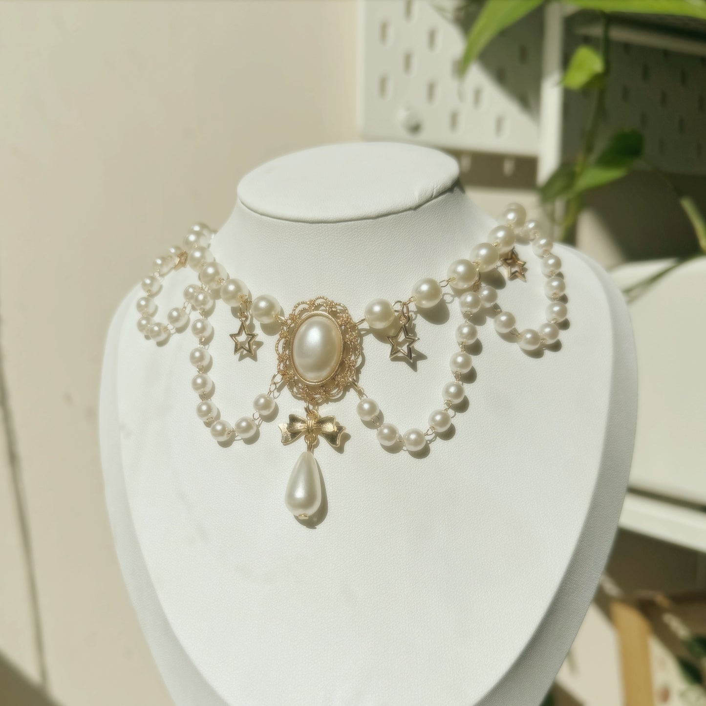 Vintage Cute Baroque Layered Ribbon Pearl Drop Choker