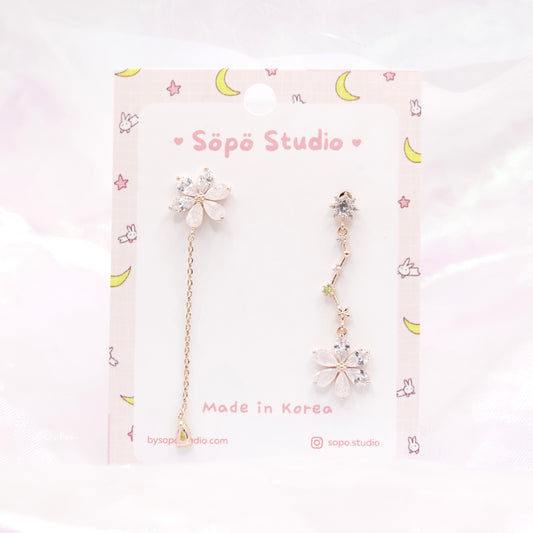 Asymmetric Snow Crystal Flower Dangle Korean Dainty Style Earrings
