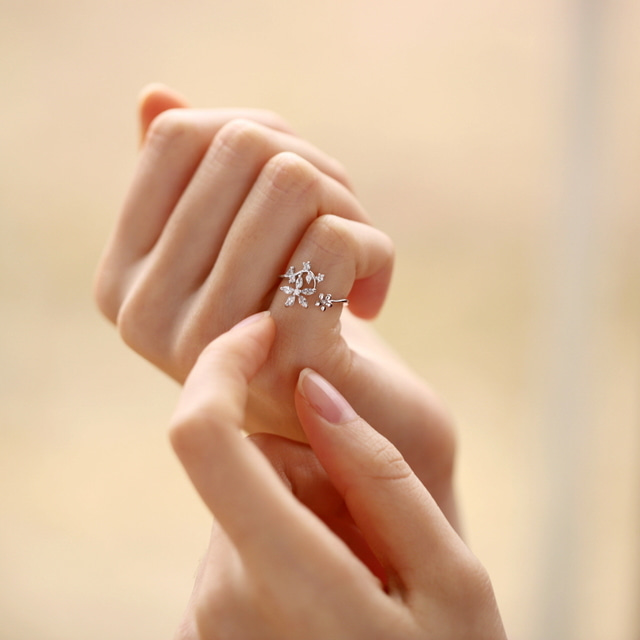 Bloom Flower Wreath Pinkie Ring Made in Korea - 2 colors