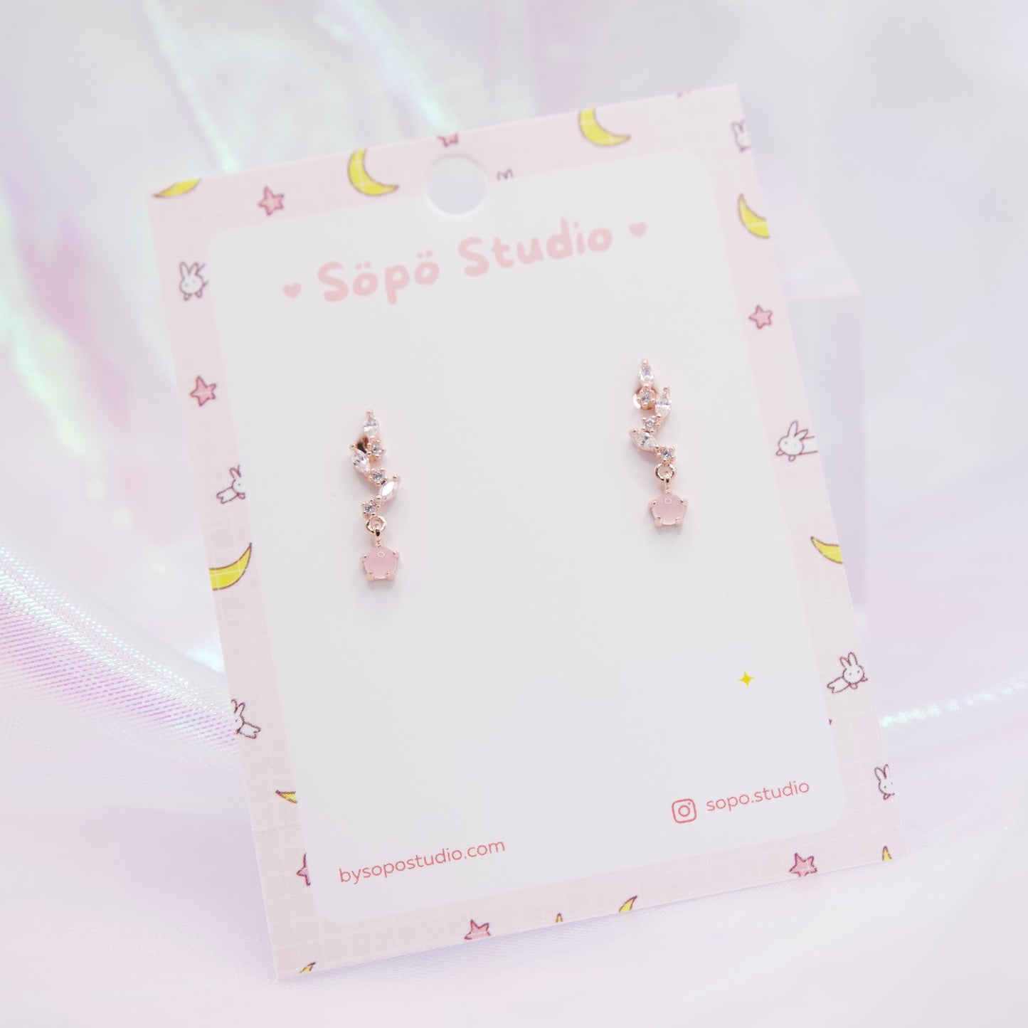 Petit Pink Flower Crystal Dainty Style Earrings