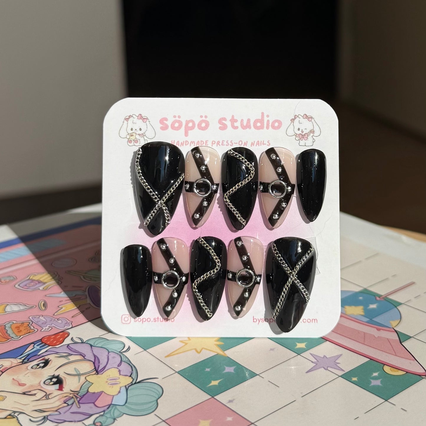Black Chained Gothic Handmade Press-on Nails