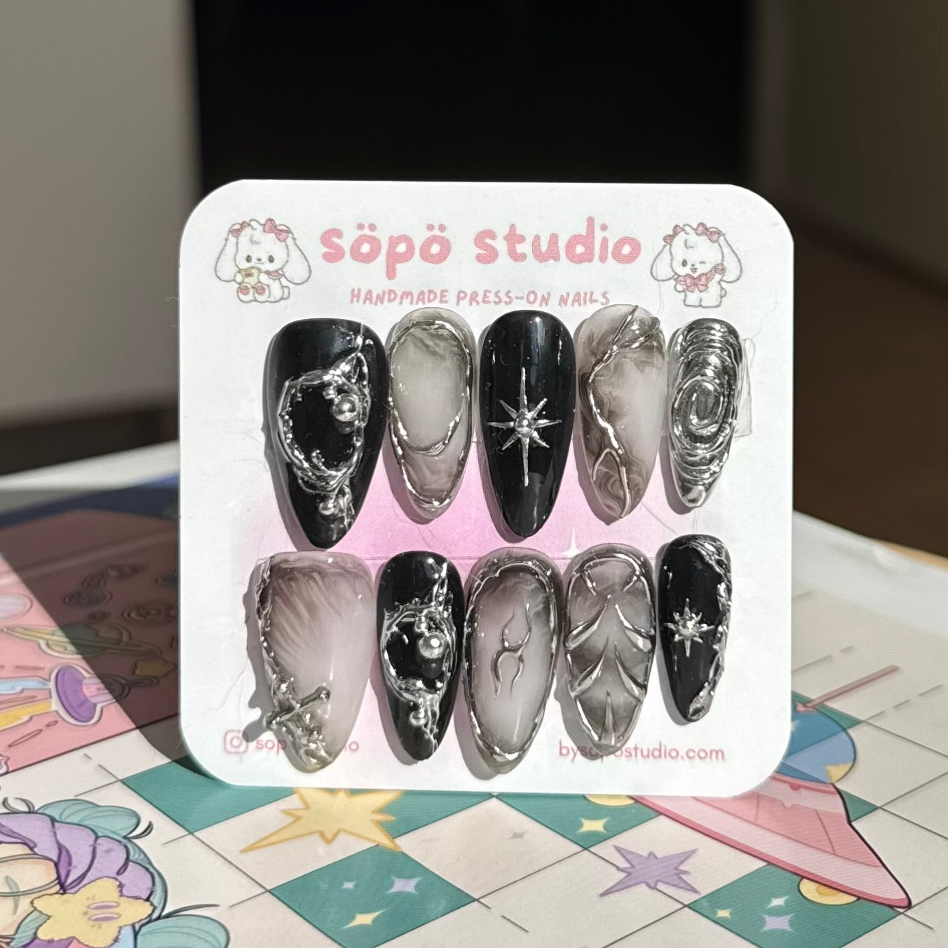 Gothic Metalic Chrome Silver Stilettos Handmade Press-on Nails