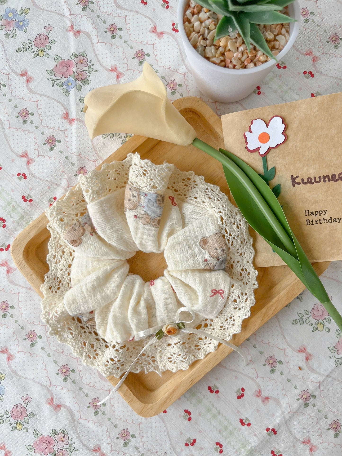 Cute Summer Muslin Laced Scrunchie