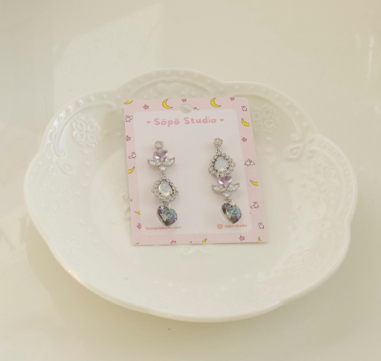 Mis-matched Crystal Hologram Heart Drop Dangle Earrings