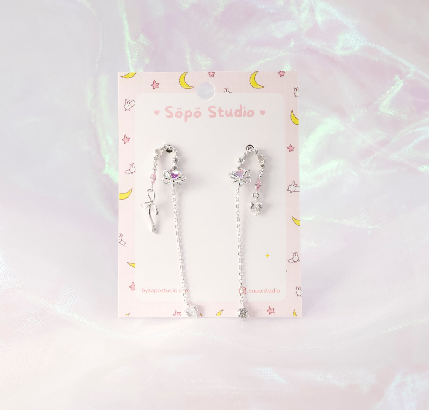 Coquete Ribbon Chain Drop Silver Studs Earrings