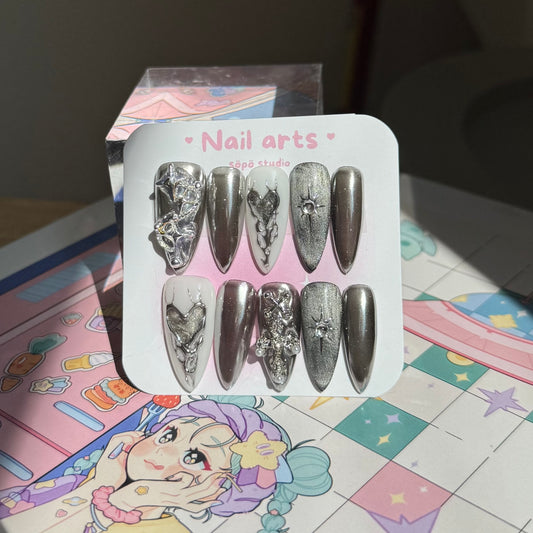 Black Silver Heart Handmade Press-on Nails