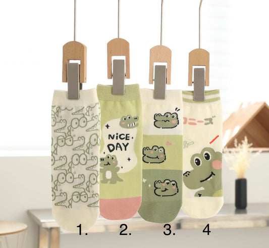 Pastel Green Crocodile Kawaii Socks