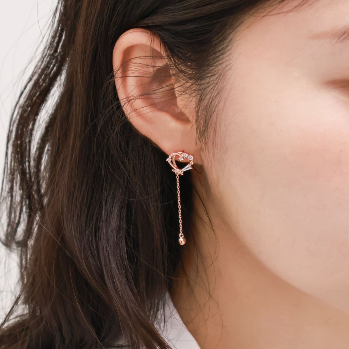 Heart Chain Drop Dangle Korean Dainty Style Earrings - 2 Colors