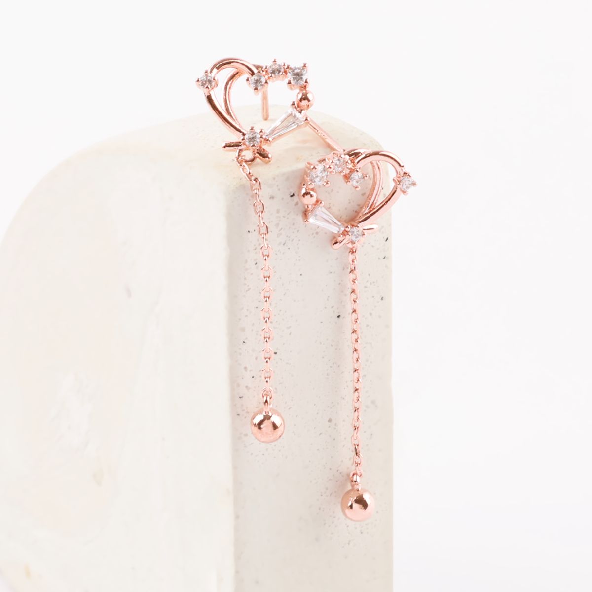 Heart Chain Drop Dangle Korean Dainty Style Earrings - 2 Colors